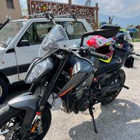 Ktm duke 890