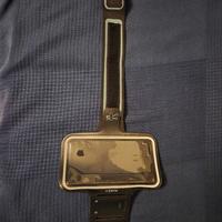 Fascia smartphone running Aukey