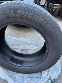 Gomme Michelin 235/60/R18