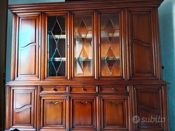  Credenza legno massello condizioni come da foto  