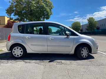 Renault Grand Modus 1.2 75cv MT 2008