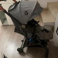 Passeggino pieghevole