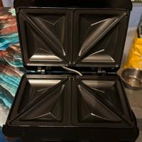 Piastra per toast elettrica