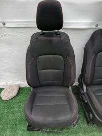 Interni ford kuga 2023