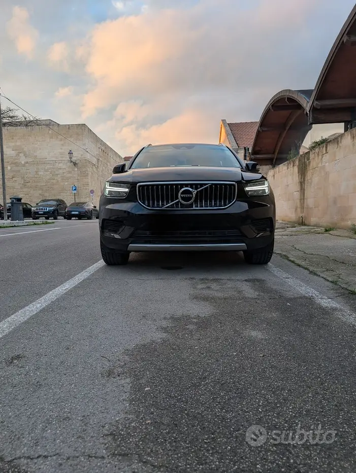 Volvo XC40 (2017-->)