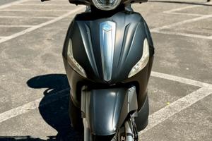 Beverly 350 touring sport i.e ABS 2017