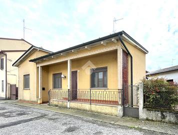 CASA INDIPENDENTE A VESCOVATO