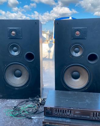 2 casse pssive da 1500 watt con stereo JVC