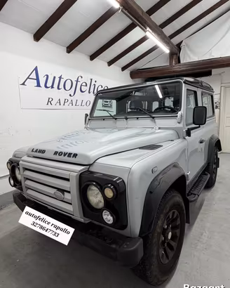 Land Rover Defender 90 2.4 TD4 Station Wagon S N1