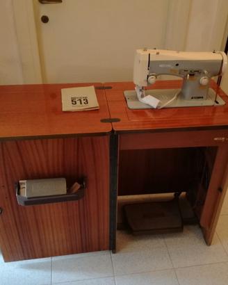 MACCHINA DA CCUCIRE NECCHI