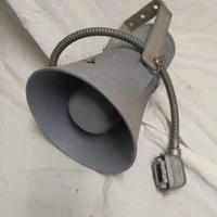 altoparlante da esterno in metallo