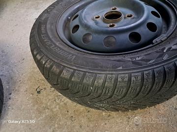 Pneumatici nuovi mai usati,Cerchi in Buono stato