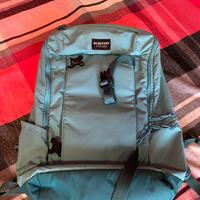 Zaino Burton verde e zaino eastpak grigio