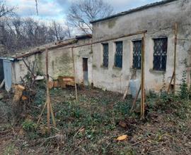 Stalla garage agricolo C2 di 43 mq Sorano (GR