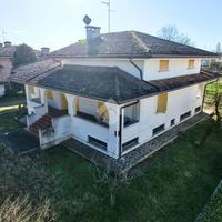 VILLA SINGOLA A REGGIOLO