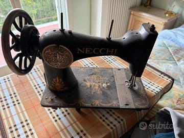 Macchin da cucire necchi