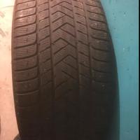 Gomme invernali  pirelli scorpion misura 295/35 21