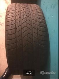 Gomme invernali  pirelli scorpion misura 295/35 21