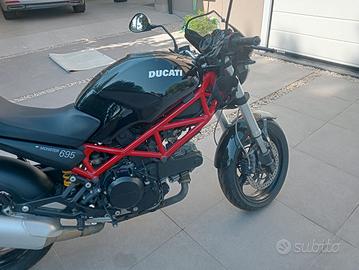Monster 695