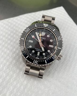 Seiko Prospex Marinemaster 200 GMT