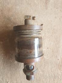 antico oliatore motore
