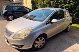 Opel Corsa 1.2 Benzia 3Porte