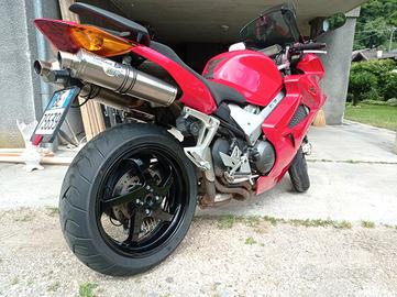 Honda vfr 800
