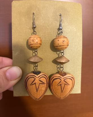 Orecchini pendenti in legno