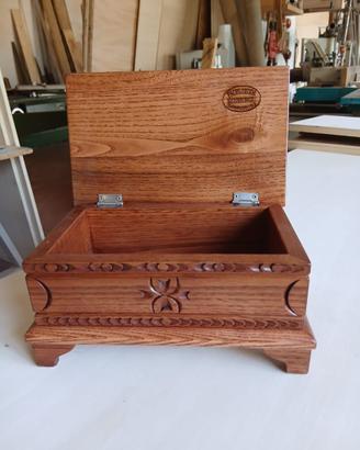 Cofanetti artigianali in legno