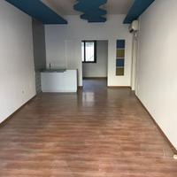 Locale commerciale in centro storico con vetrina