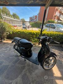 Scooter scarabeo