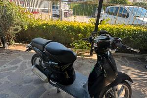 Scooter scarabeo