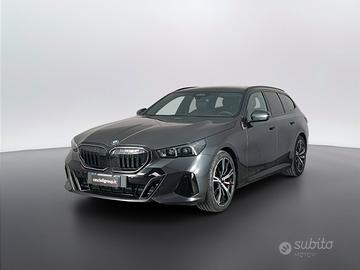 BMW Serie 5 G61 2024 Touring - 520d Touring U15578