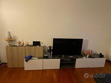 Parete soggiorno ikea Roma