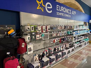 arredamento per locale di circa 1000 mq