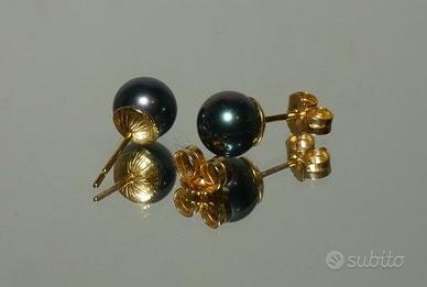Orecchini Majorica Perla Nera Oro 18 carati