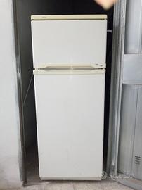 frigorifero con congelatore ignis