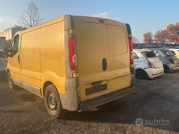 Posteriore OPEL VIVARO 2010 G9u
