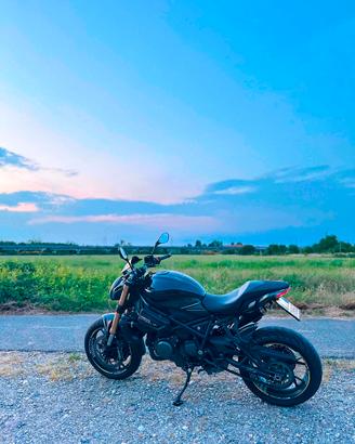 Benelli 752S