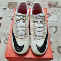 Nike Scarpe da calcio. taglia, 44