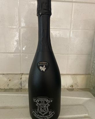 Bottiglia Prosecco Nobil Homo nera collezione