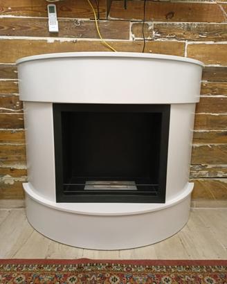 Camino a bioetanolo in legno bianco con bruciatore