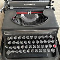 Macchina da scrivere Olivetti Studio 42