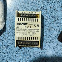 distributore video con cavo coassiale 