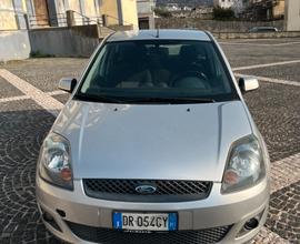 Ford fiesta 1.2 benzina 153000 km