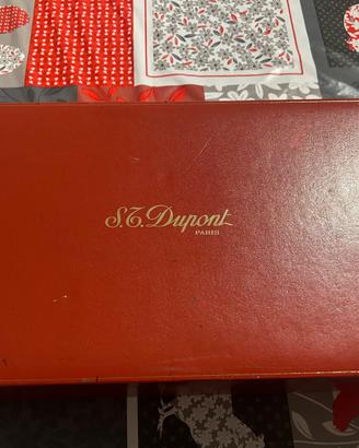 Cofanetto S.T. Dupont Paris con penne e accendini