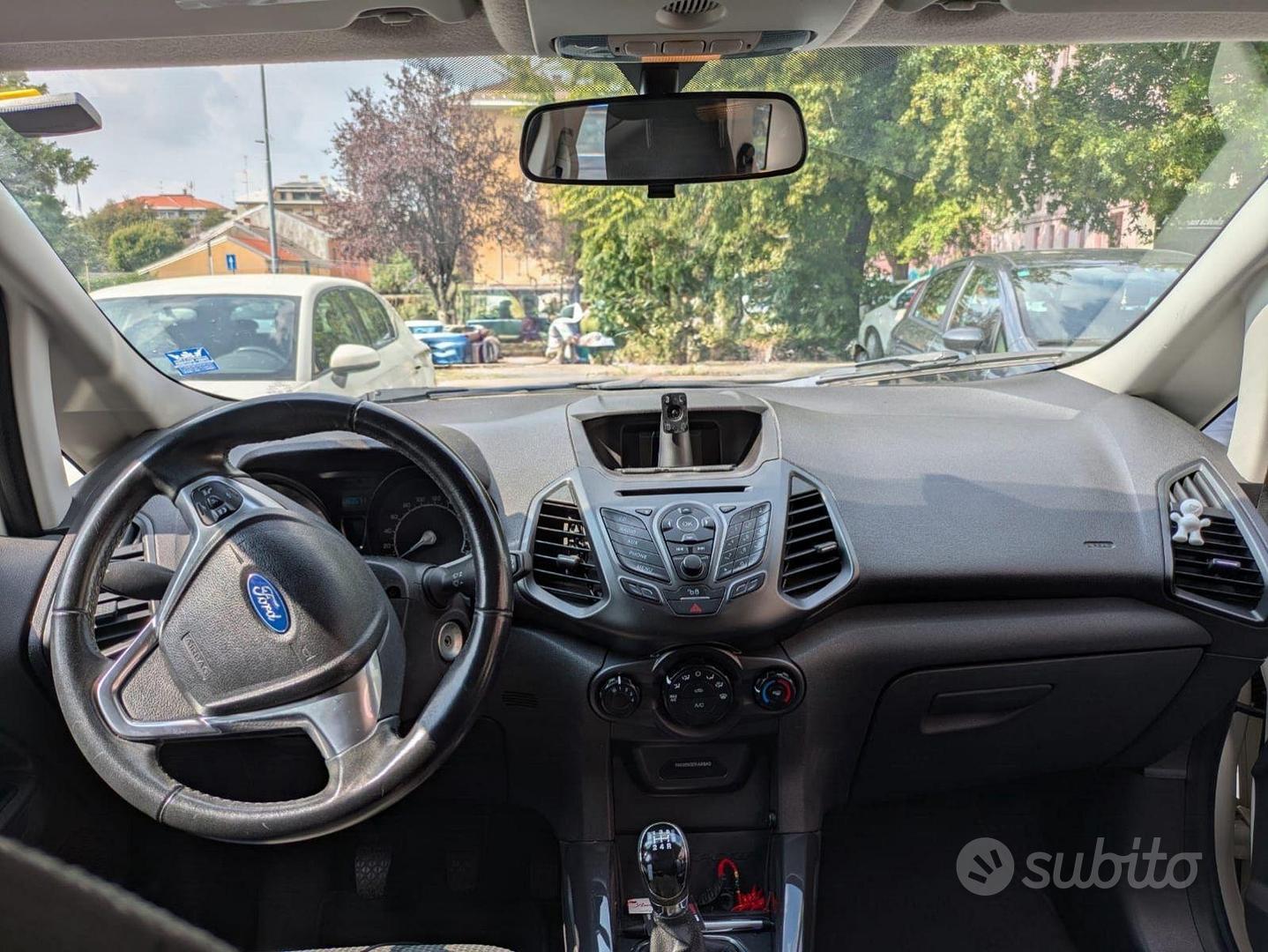 Ford Ecosport 2015 photo 5
