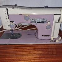 Macchina per cucire Necchi