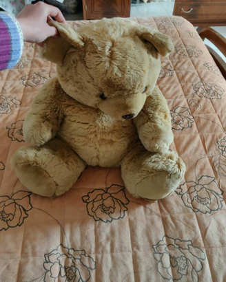 Peluche orsacchiotto seduto