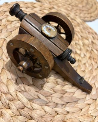 Cannone in legno vintage